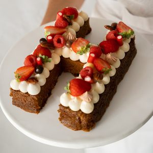 Tarta letra bizcocho